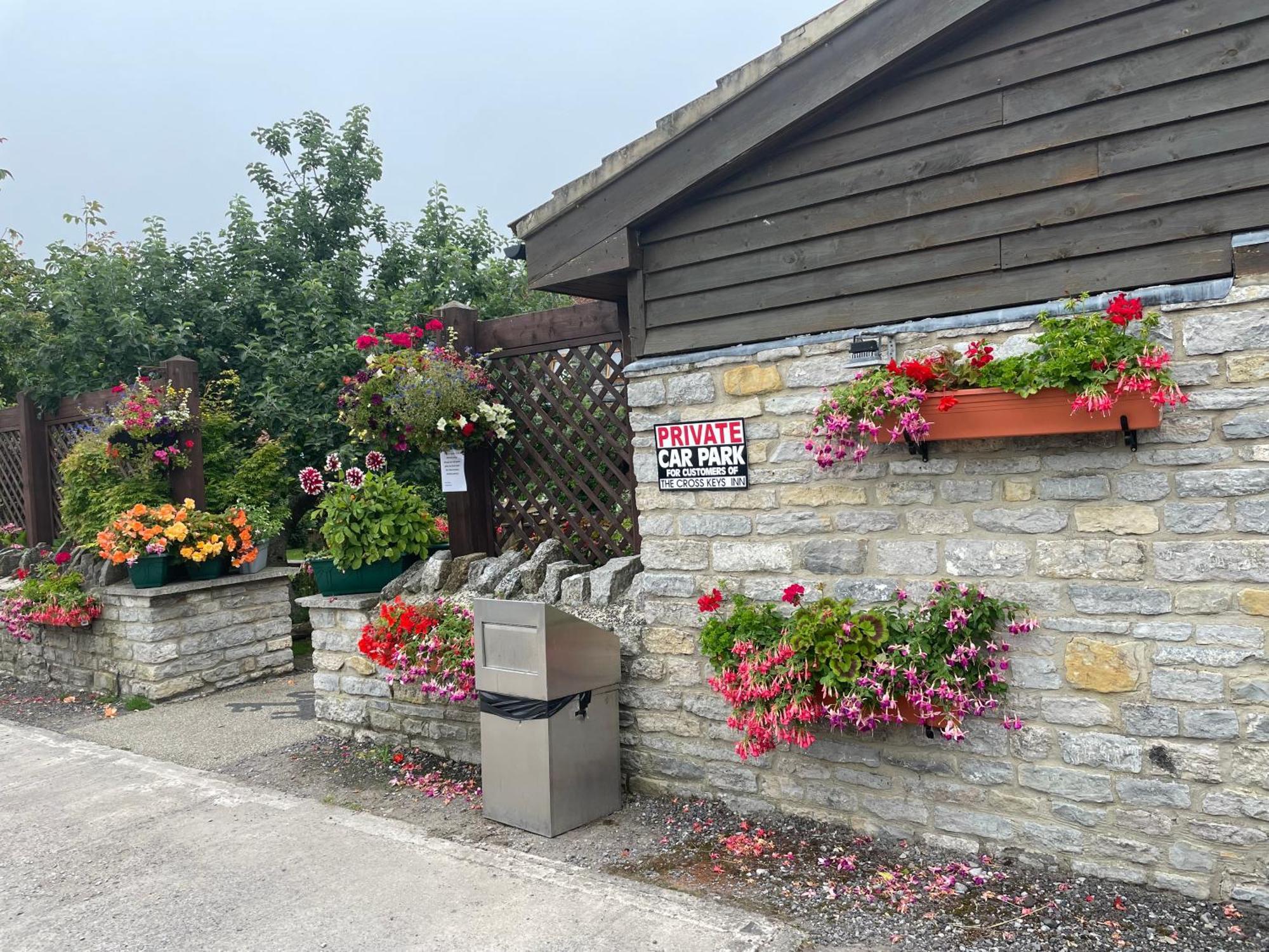Cross Keys Inn Lydford-on-Fosse Exteriör bild